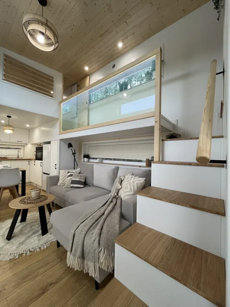 B33 River von Efficient Home – Innenansicht