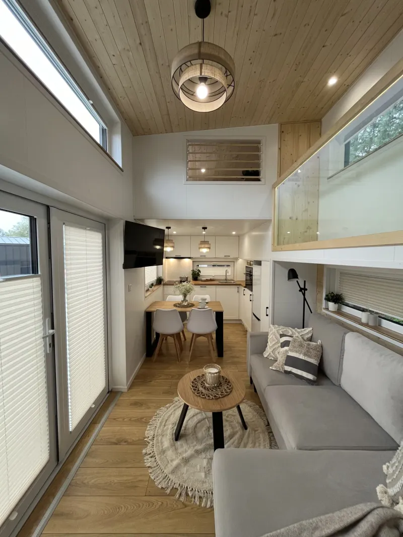 B33 River von Efficient Home – Innenansicht